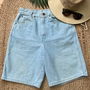 Vintage Chic High waist shorts